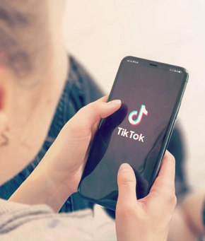 Tik-Tok, videoer igen og igen